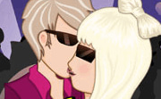 Lady Gaga Kissing